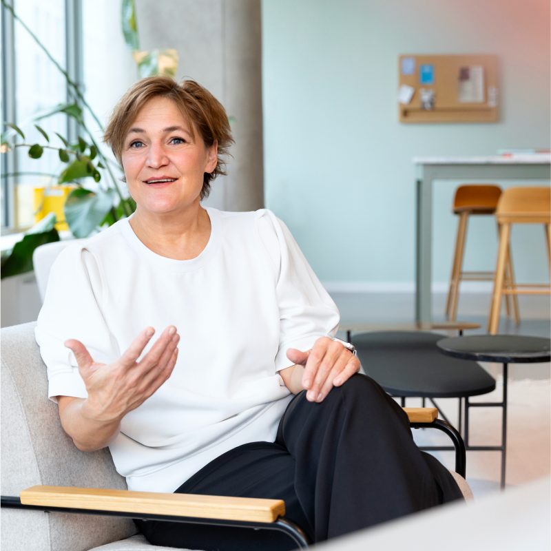 Katrin-sofa.jpg