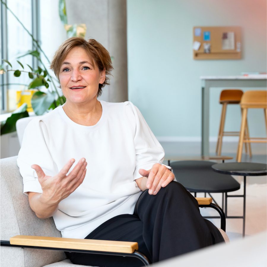 Katrin-sofa.jpg